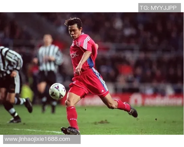 曾是橄榄球明星转战足球赛场的传奇人物揭秘 曾是橄榄球明星转战足球赛场的传奇人物揭秘