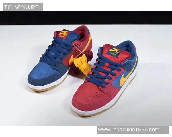 足球明星常穿的板鞋款式揭秘 让你了解潮流与性能的完美结合